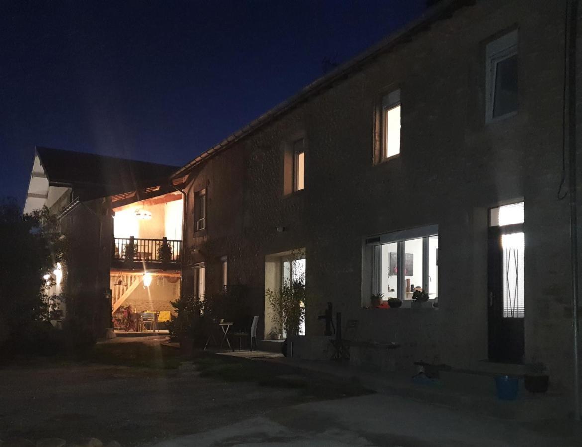 Figuets 3 Apartamento Chateauneuf-de-Galaure Exterior foto